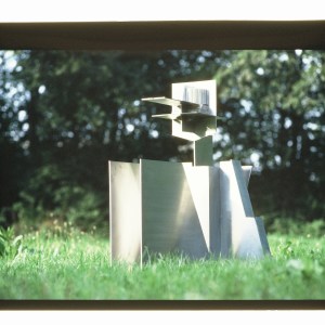 Würfelhocker III 197--76 H.118cm Edelstahl Kopie